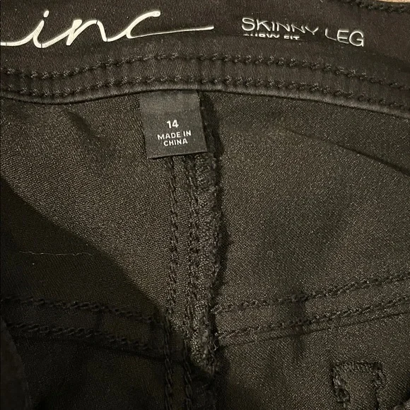 INC International Concepts Women's Black Skinny Jeans - Picture 3 of 4